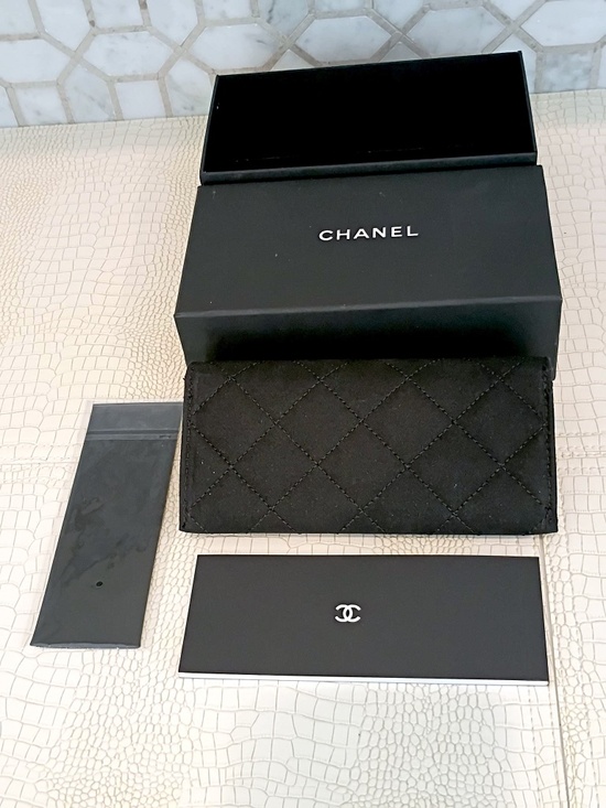 New Unused Fashion Case and Box